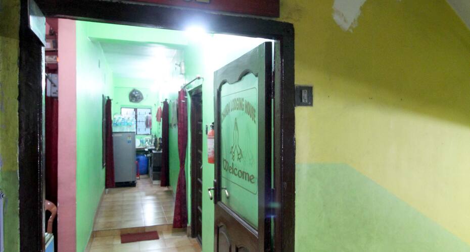 Chanda Lodging House, Kolkata 1